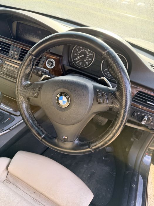 Volan m pachet cu padele bmw e90 e91 e92 e93 e87 e81 e82 e88 e84