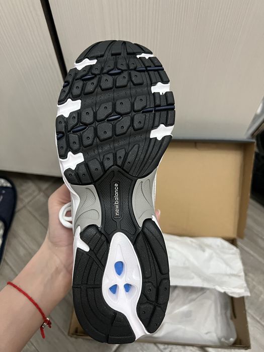 Крассовки New Balance