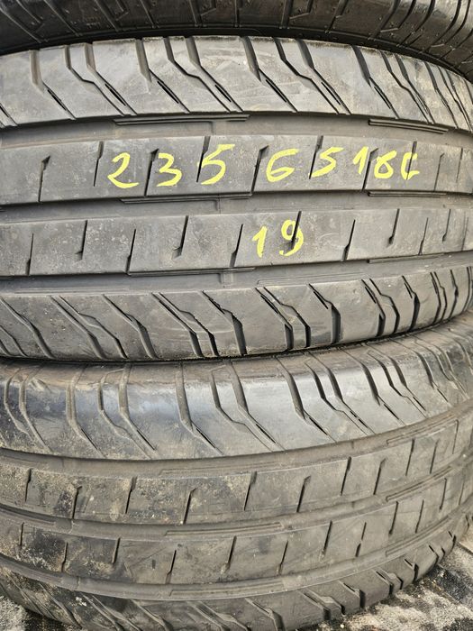 Гуми 235/65/16С 2 броя  Бусови