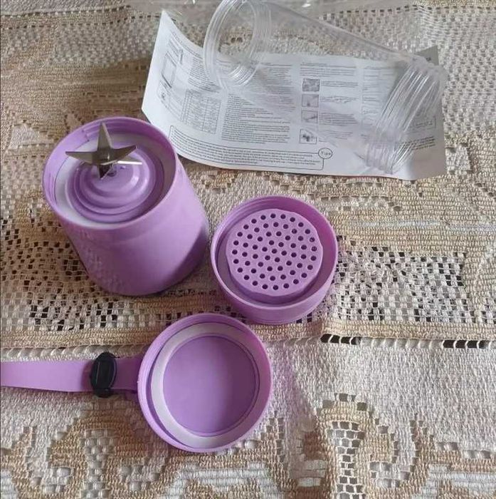 Sticla portabila cu blander