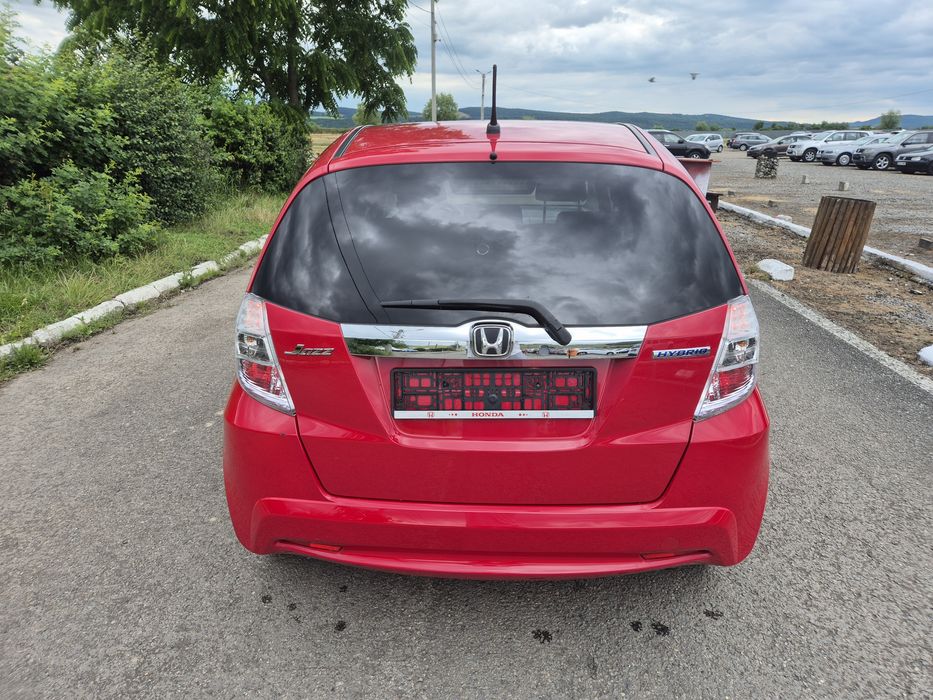 Honda Jazz 1.4 Benzina/Hybrid-Cutie automata