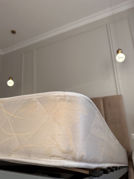 Продаем матрас хорошее состояние