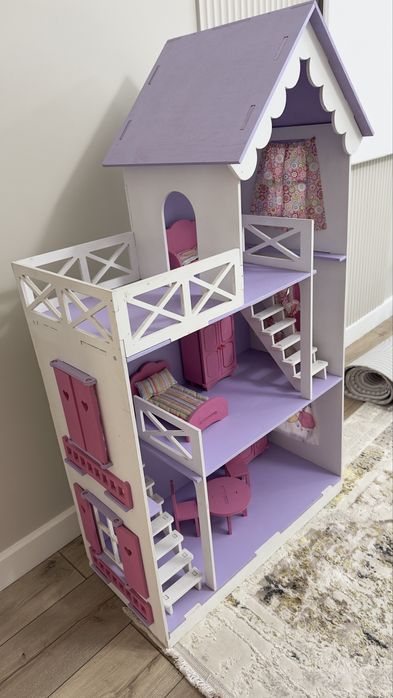 Кукольный домик деревянный