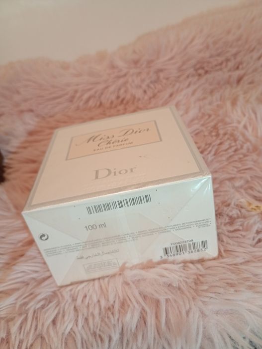 Miss Dior Chérie Eau de Parfum. 100ml