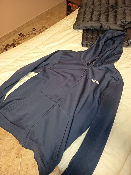 Vand Geaca, 2 veste, 1 hanorac de la Adidas marimea XL