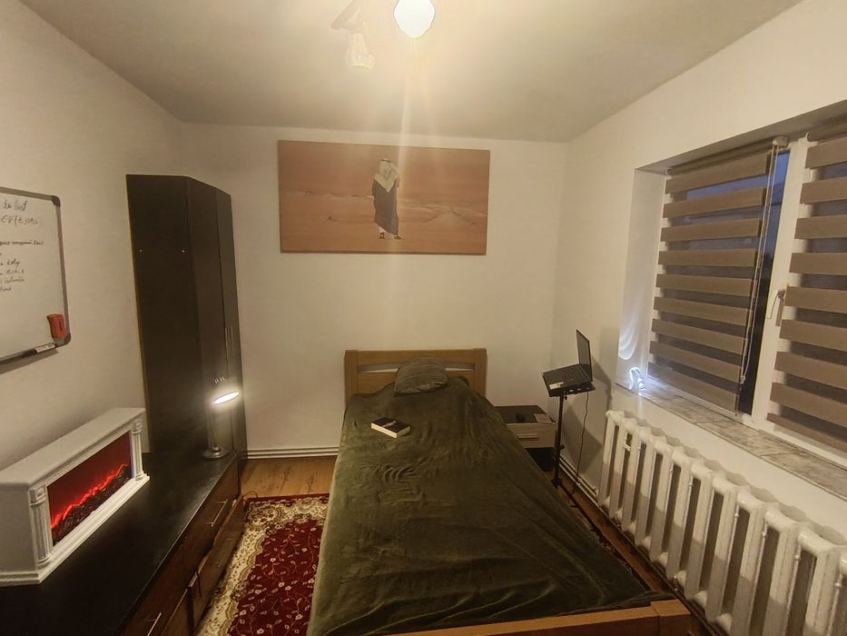 Apartament 2 camere str. Sf. Vineri
