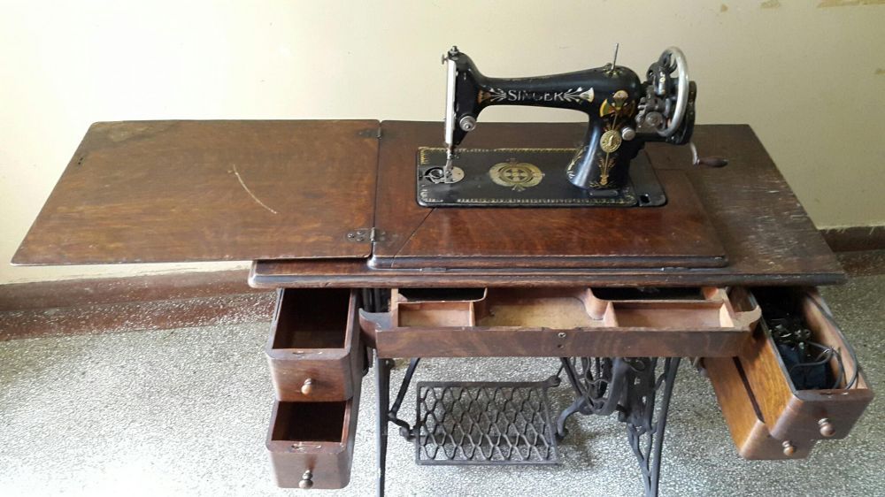 Masina de cusut SINGER ORIGINALA