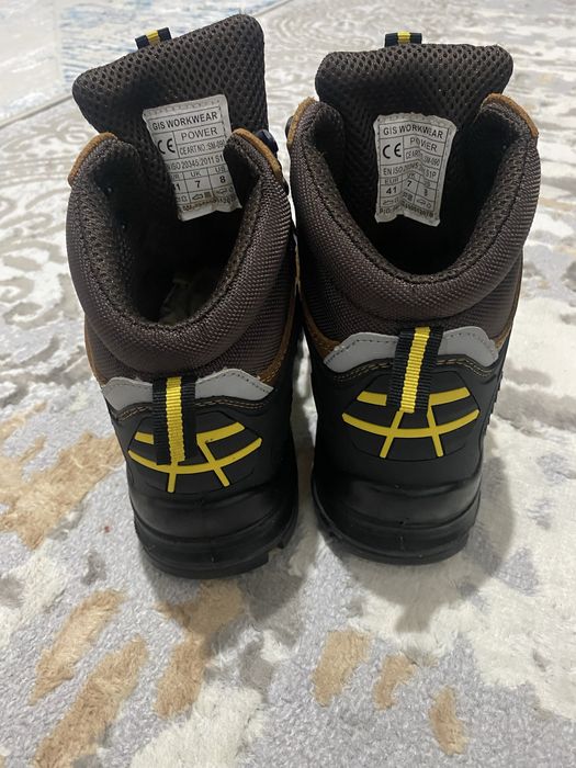 Спец ботинки 15000 тенге