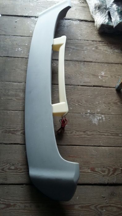 Спойлер для Land Cruiser 100 VX