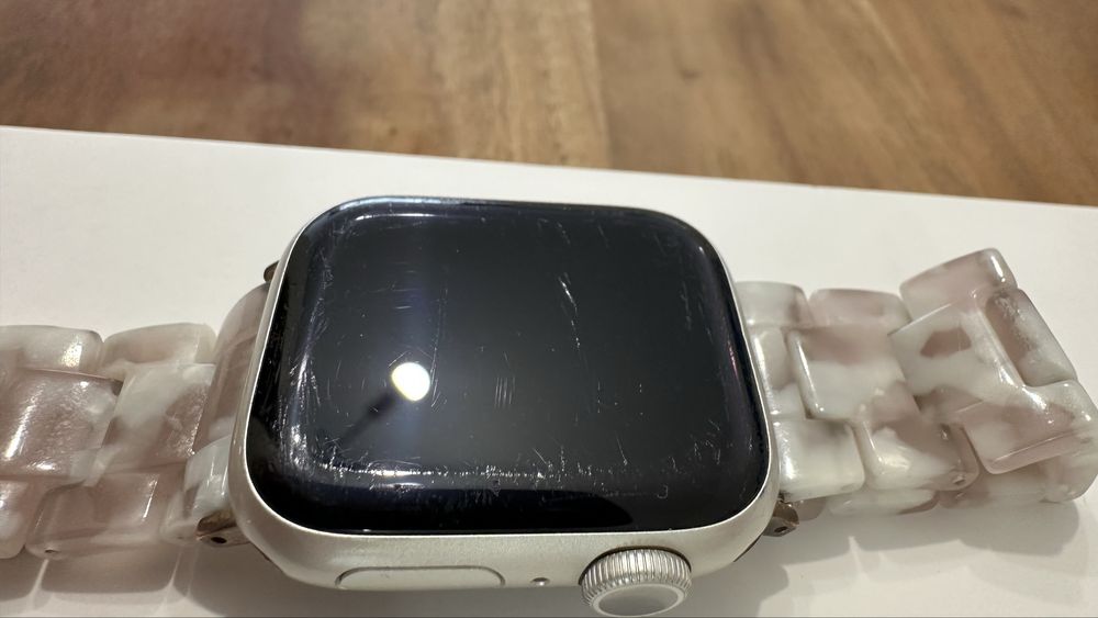 Apple Watch Series 7, 41mm, Starlight - Изгодно