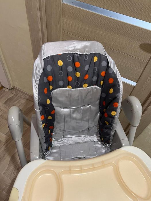 Продам детский стул Justin