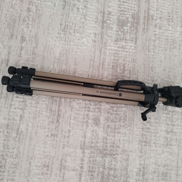 Штатив для фотоаппарата Continent A2