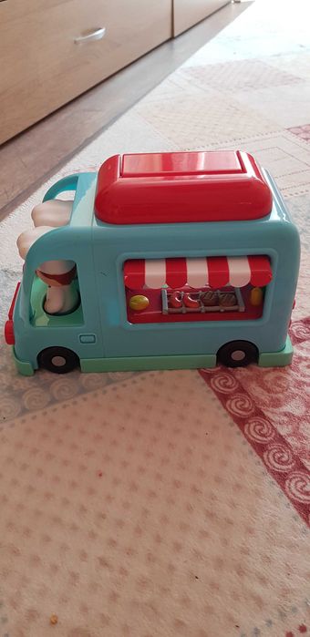 Занимателни играчки ,като нови.