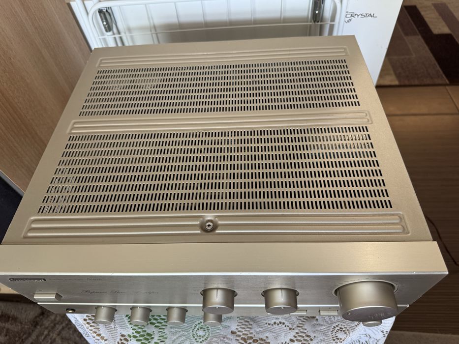 Pioneer A-676 Стерео усилвател