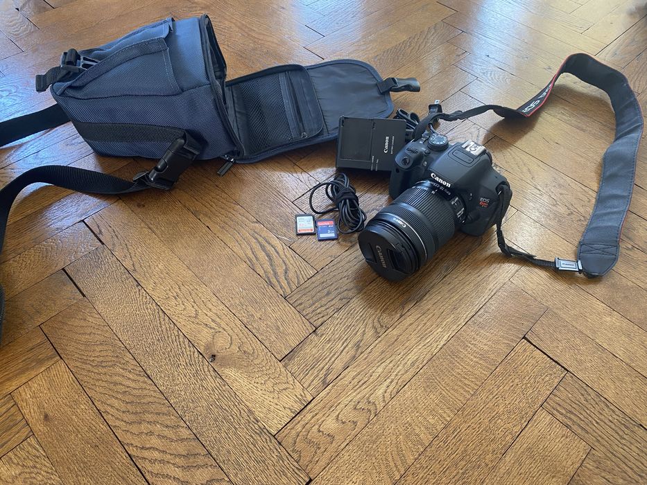 Фотоапарат Canon EOS Rebel T5i