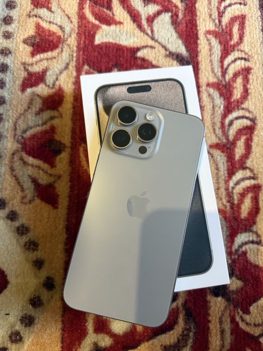 iPhone 15pro max Natural Titan