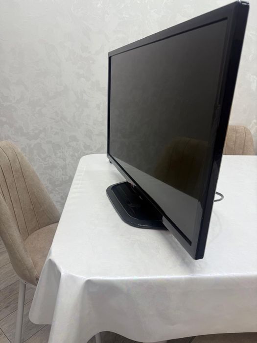 LG телевизор  хороший состояние