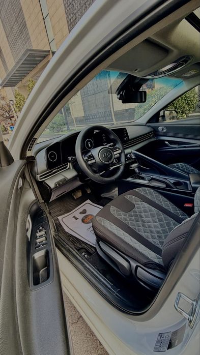 Hyundai Elantra 2022 1.6 L