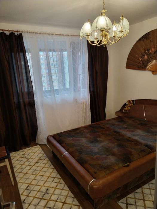 Închiriez apartament două camere
