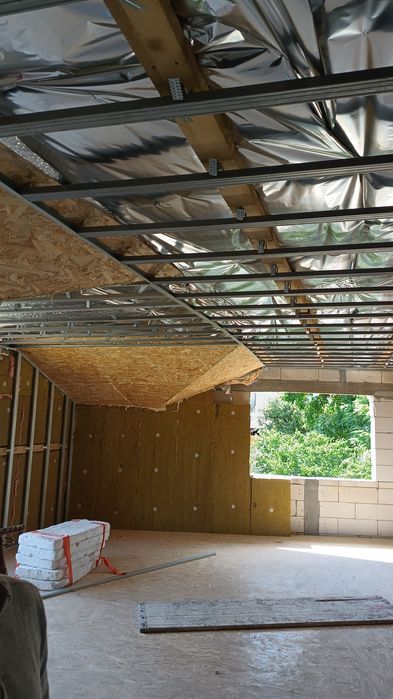 Efectuez lucrări interioare și exterioare