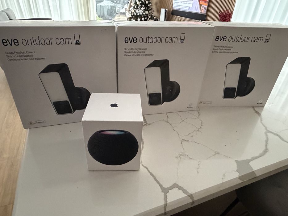 Vand camere de supraveghere Eve Outdoor Cam + Apple homepod mini