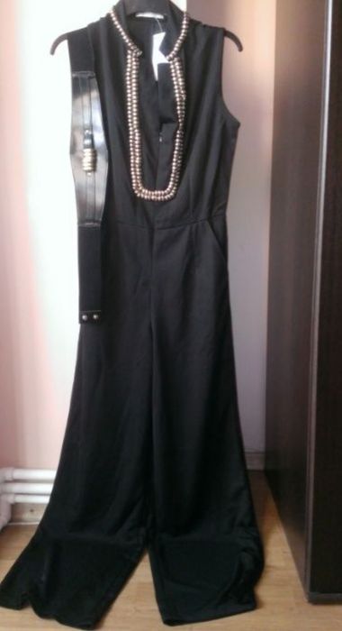 Salopeta dama marime s-m ,include cureaua