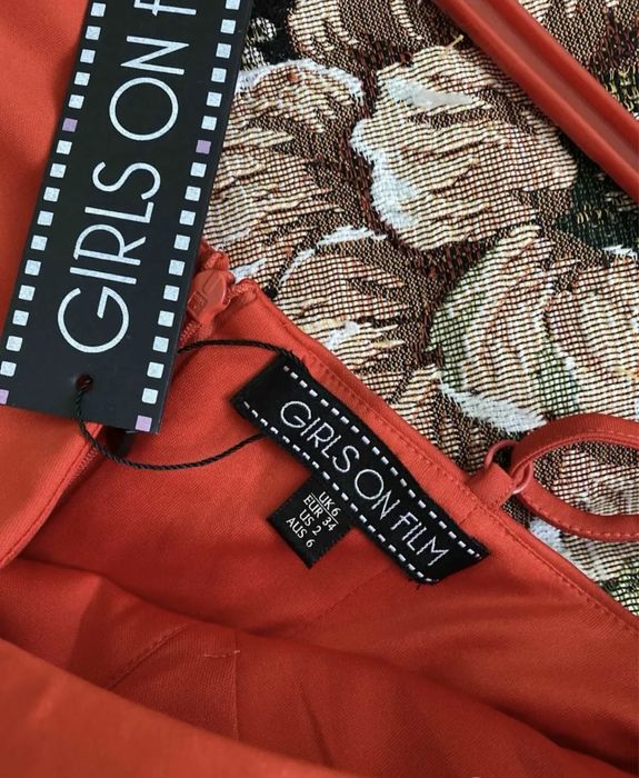 Продам новое платье