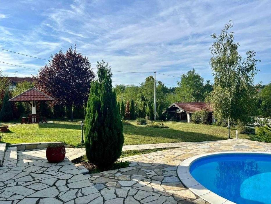 Дава се под наем Къща в Пловдив, Захарна фабрика - 112 кв.м за 489.6 € - Снимка #1