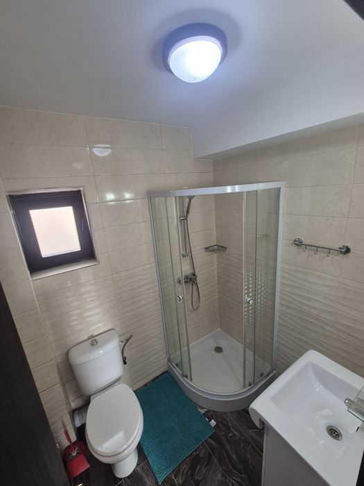 Închiriez apartament cu 2camere decomandate