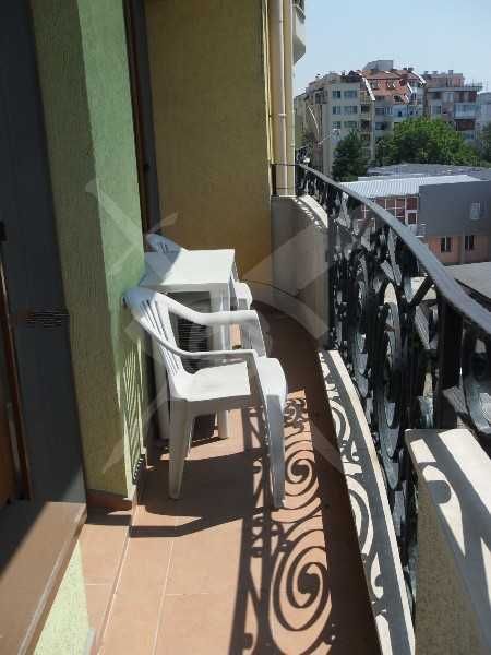 Тристаен апартамент под наем в Христо Смирненски 11663611