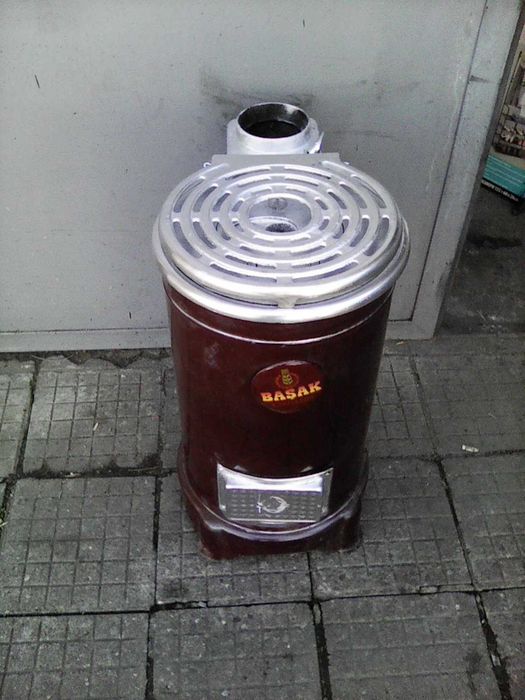 Печка      на.    дърва    .