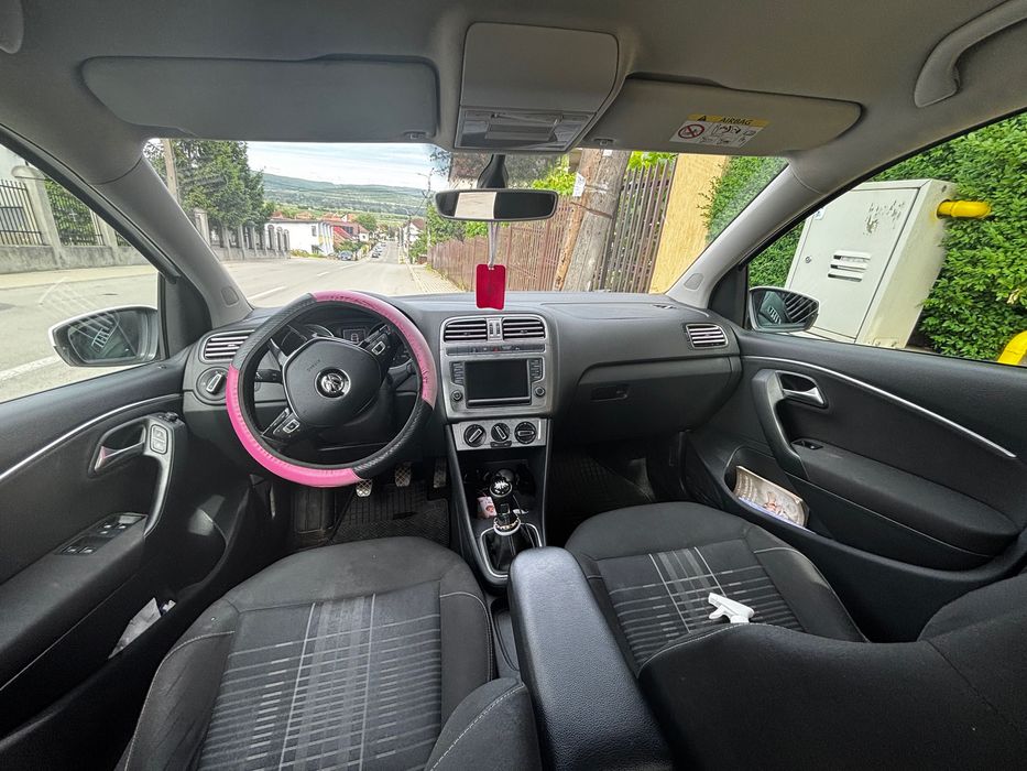 VOLKSWAGEN Polo 2015 — imagine 4