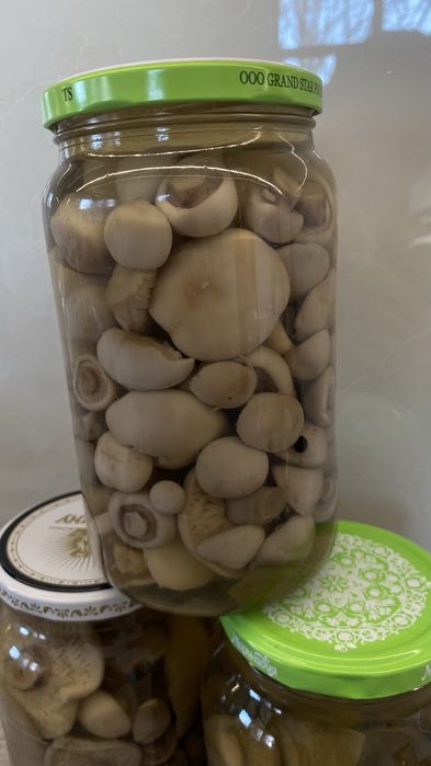 Продаются маринованные грибы! Синеножки и полевой белый гриб!