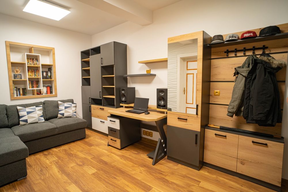 Мебели по поръчка.Изработка,доставка и монтаж.Кухни спални проект