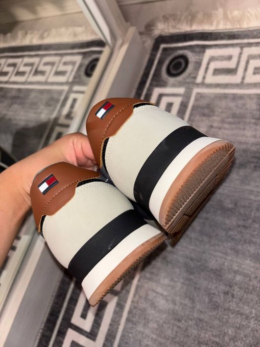Кросовки hilfiger 42 размера