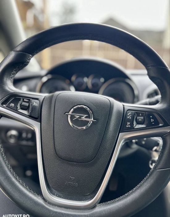 Opel Astra J Sports Tourer