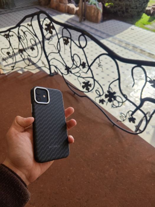 iphone 12 xolati yaxwi