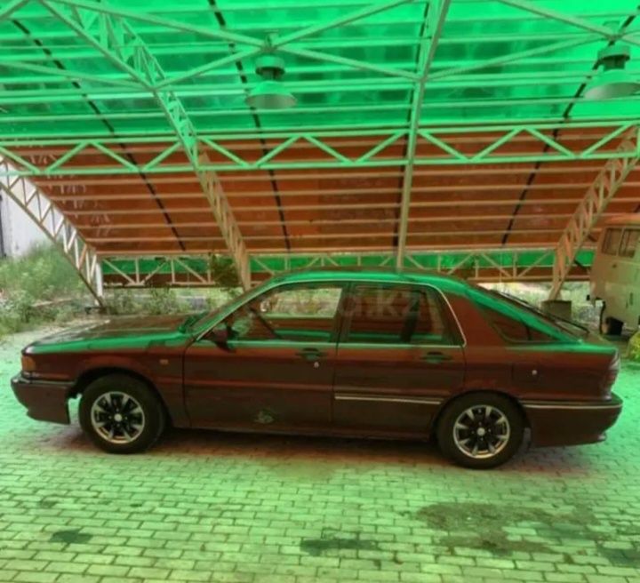 Mitsubishi galant 1992