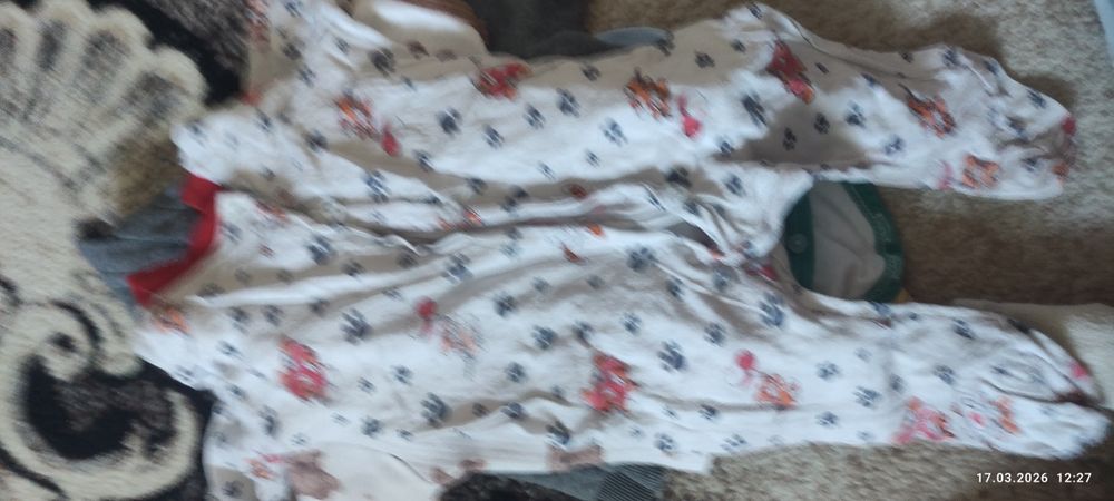 Продам детские вещи