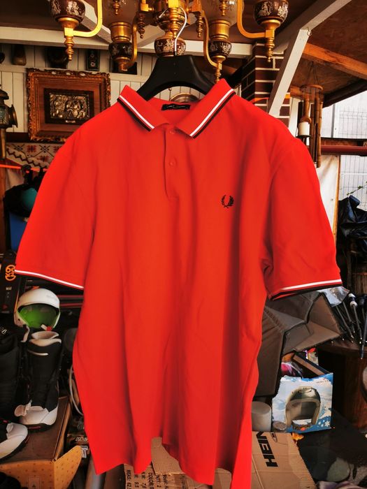 Vand tricouri Fred Perry original  stare buna XL!