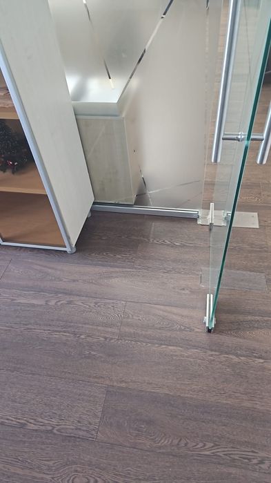 Стеклянные перегородки