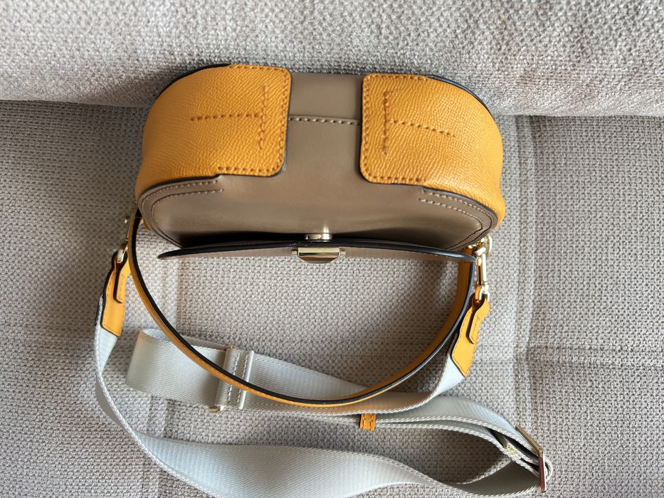 Нови оригинални несесери Guess, Furla, Ted Baker