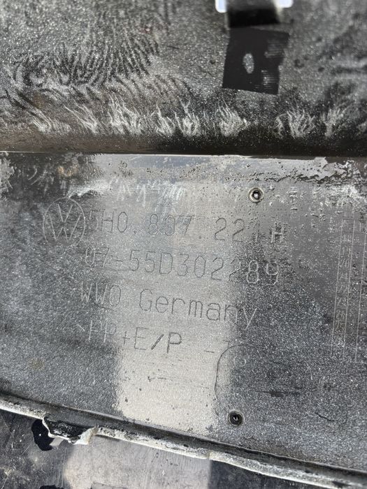 предна броня за vw golf8 5H0807221H