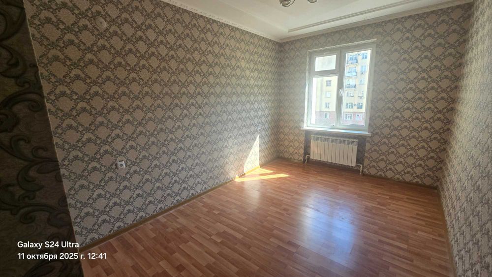 Продается квартира на массиве Сергели 6А