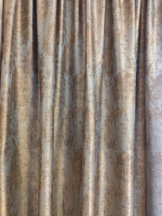 Продам. Шторы новые!