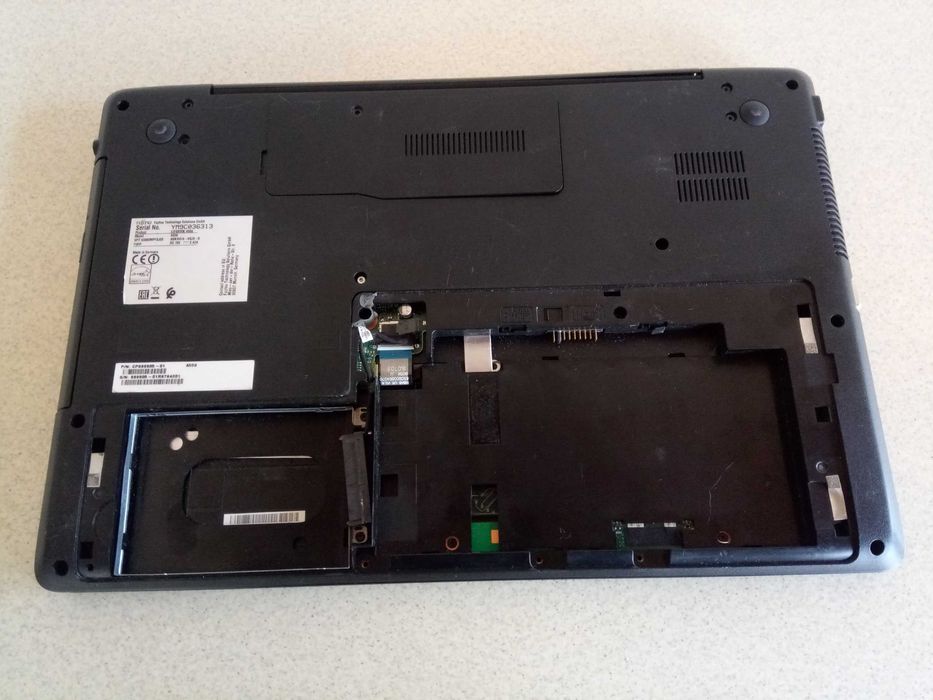 Elemente Fujitsu LifeBook A556