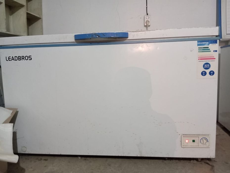 Морозилник для кафе