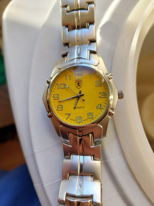 Ceas Ferrari Slim Ofertă pt Decembrie