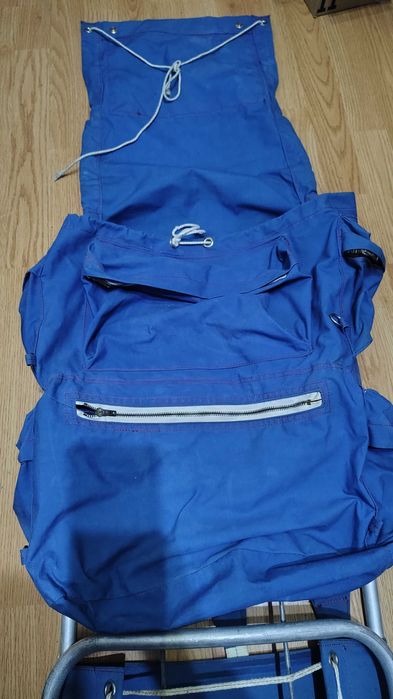 Rucsac vintage cu cadru metalic