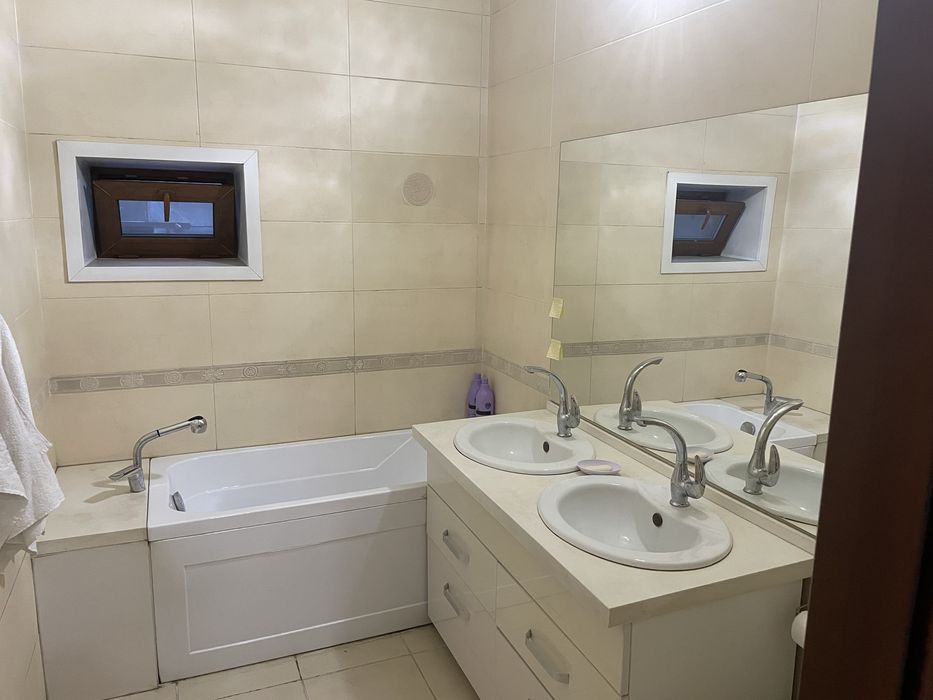 Продам дом.        .